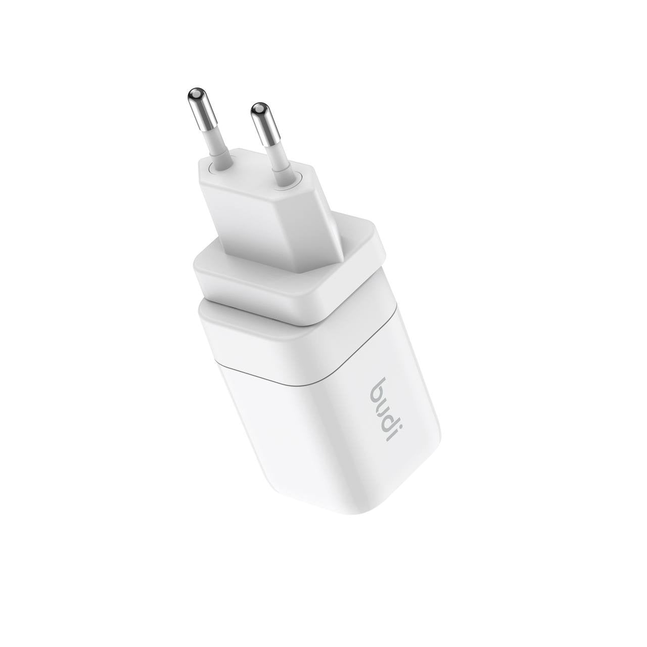 budi - Global Travel Adapter
